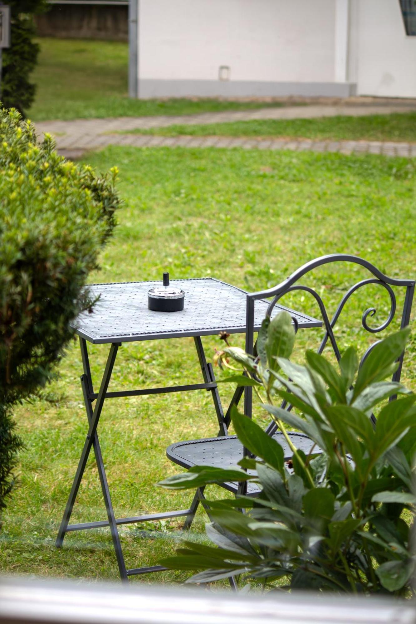 Flat Bull Appartement Mit Garten Sankt Lorenzen bei Knittelfeld エクステリア 写真